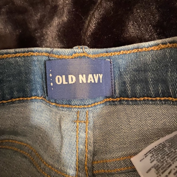 Old Navy Jean Bermuda Shorts - Picture 5 of 6